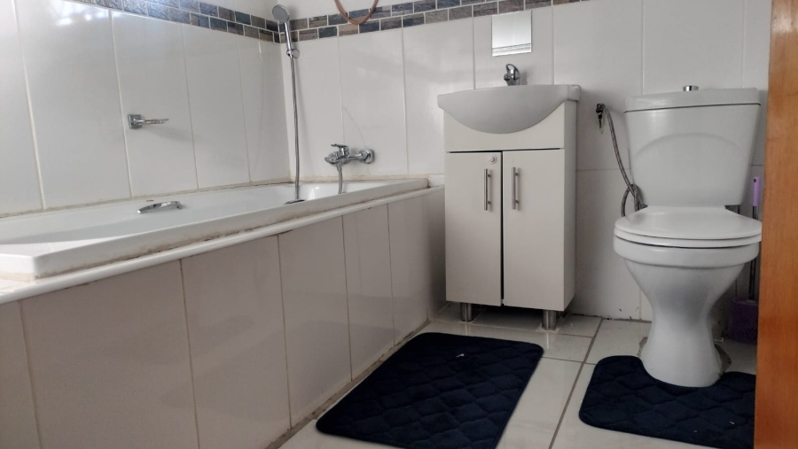 2 Bedroom Property for Sale in Navalsig Free State